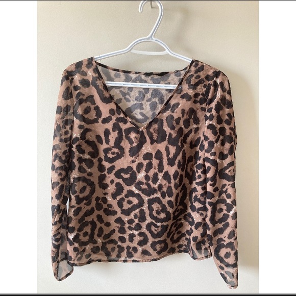 LEOPARD PRINT BLOUSE - Picture 3 of 6